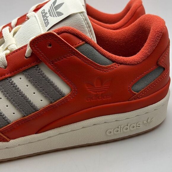 Adidas FORUM LOW CLASSIC SHOE-NWB- Men 10.5 - Picture 4 of 9